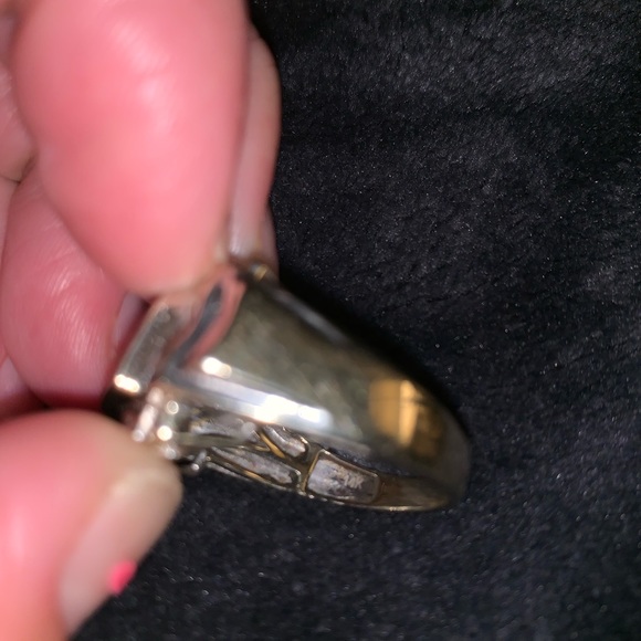 14K WHITE GOLD PRINCESS CUT DIAMONDS MENS RING - Picture 2 of 2